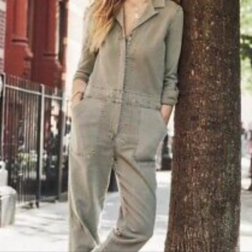 - FAHERTY SZ 6  OVERLAND  TWILL DISTRESSED OKIVE GREEN ZIP UP JUMPSUIUIT $289 - Picture 8 of 14